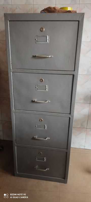 Cabinet used only 3 months..