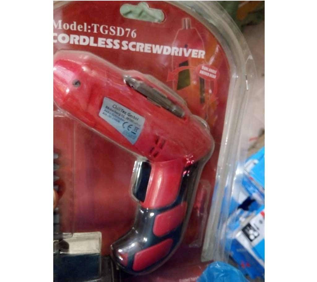 Cordless screw driver set