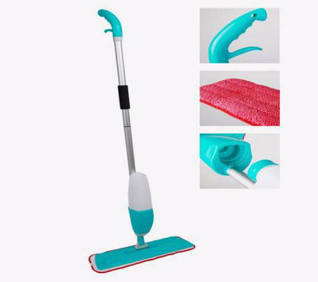 Spray mop with mop pad 