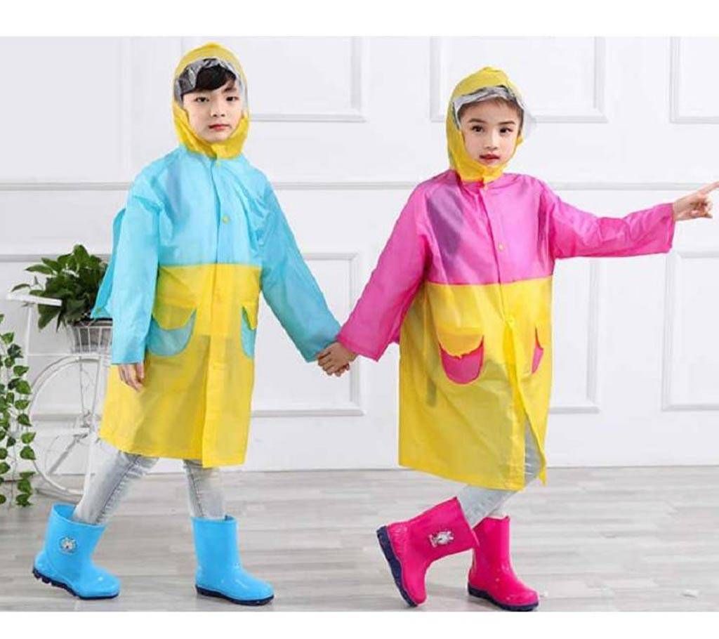 ECO-FRIENDLY KIDS RAINCOAT WITH INNOVATIVE DESIGN