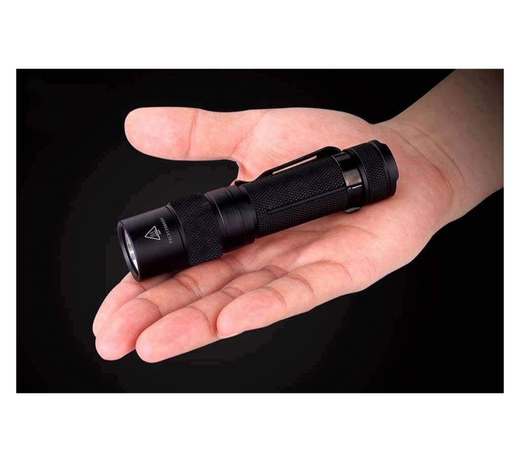Rechargeable Zoomable Flashlight Torch 