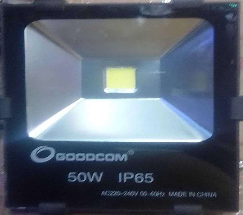 Halogen YardLight LED 50 Watts