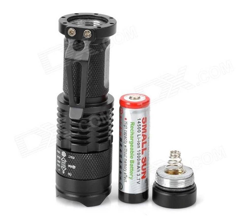 Small sun zoom flashlight/torch light