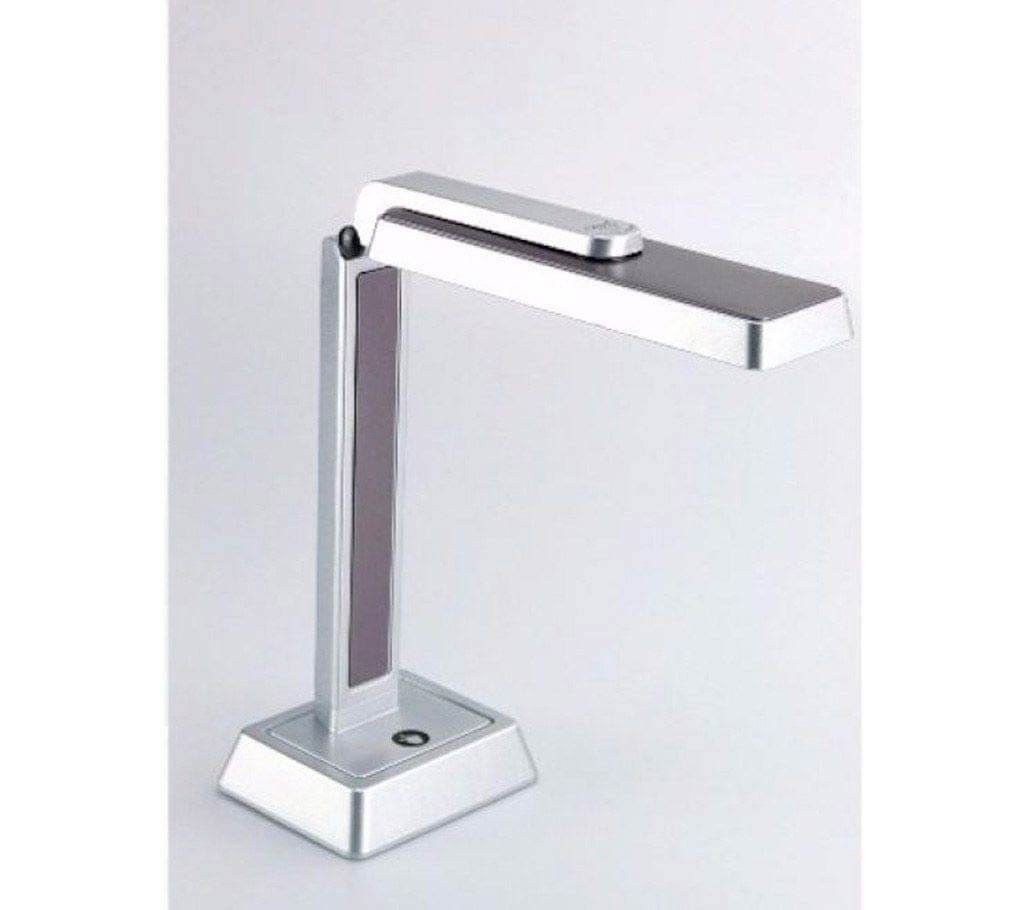 Touch sensor rechargeable desk lamp