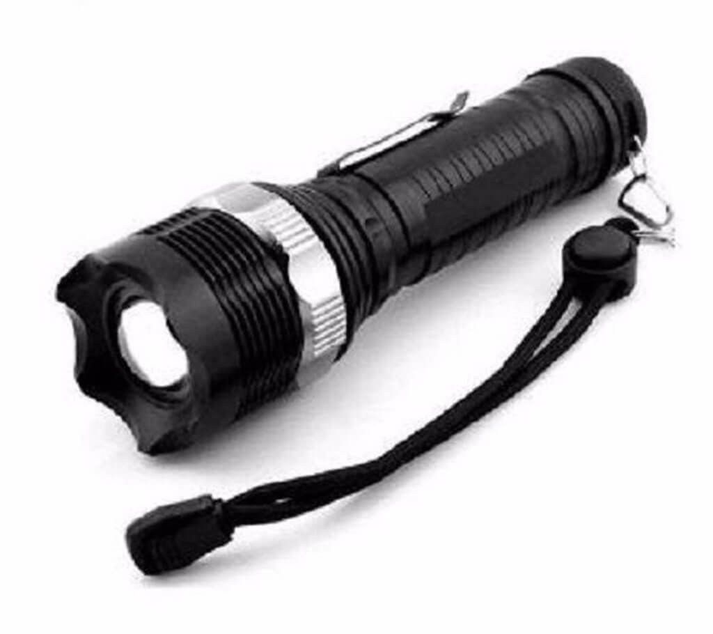 Mini rechargeable flash light 