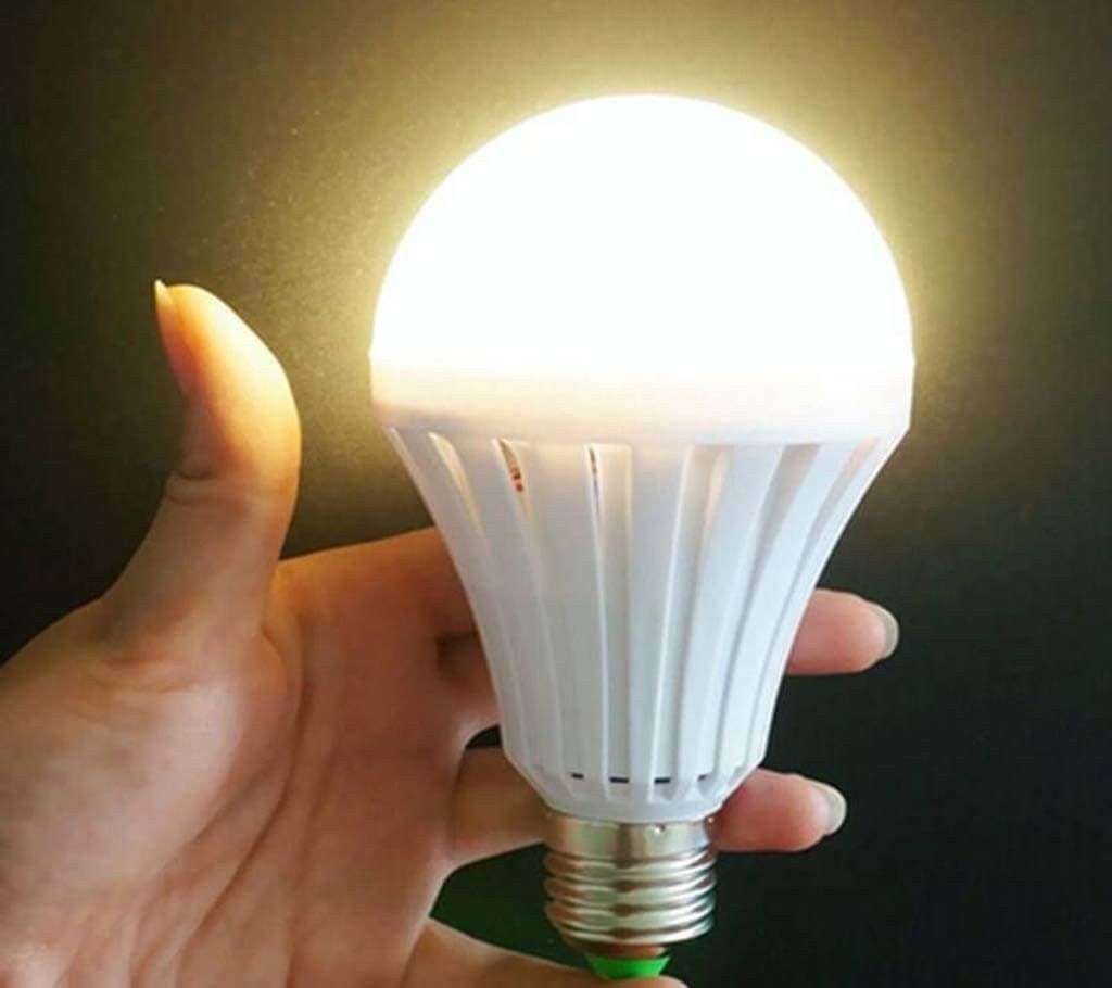 Auto Charging 12W LED Bulb