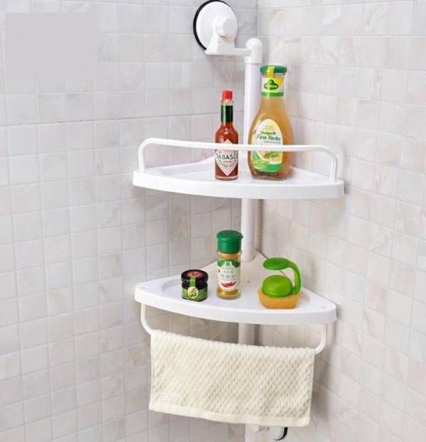 Triangle shelf for bathrooms