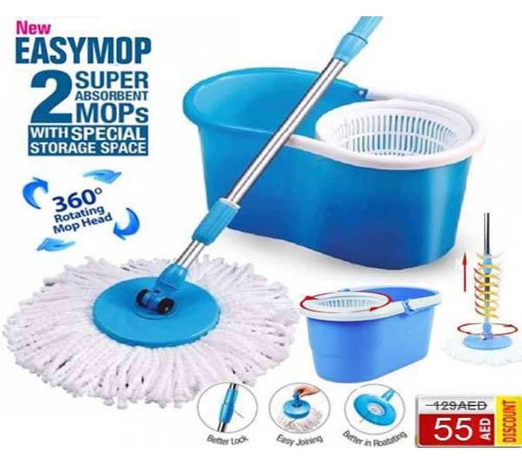 Spray mop with mag pad