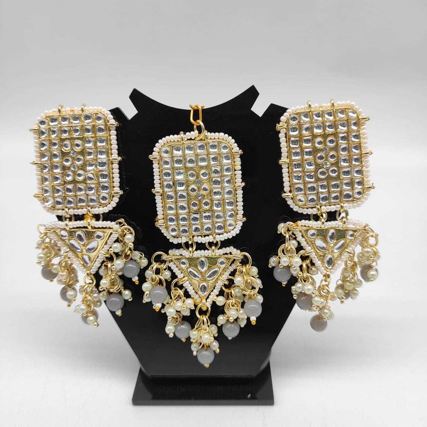 Brass Gold-plated Grey Jewel Set  (Pack of 1)