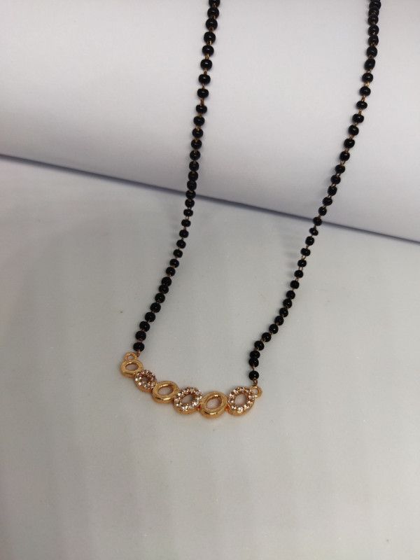 mangalsutra tanmaniya Rose Gold pendant locket for girls/women Metal Mangalsutra