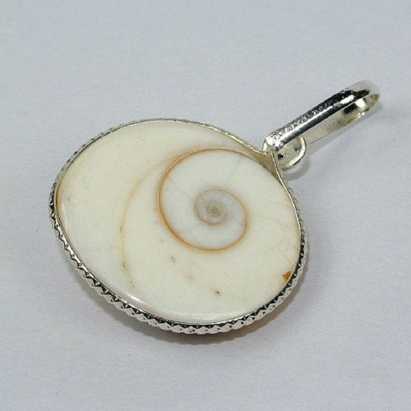 gomati chakra pendnat natural & original stone silver pendant for unisex Silver Stone
