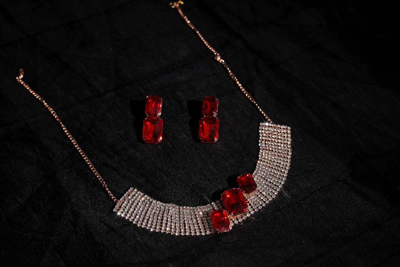 Zinc Copper Red Jewel Set  (Pack of 1)