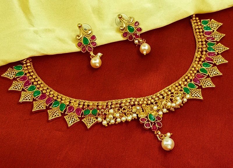 Stone Jewel Set  (Multicolor)