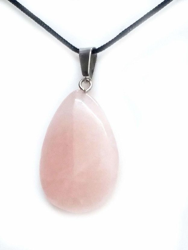 Rose Quartz Pink Pear Shaped Pendant for Men & Women Quartz Crystal Pendant