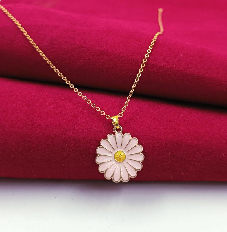 Pink Daisy Charm Pendant Necklace Chain for Women and Girls Gold-plated Plated Alloy Necklace