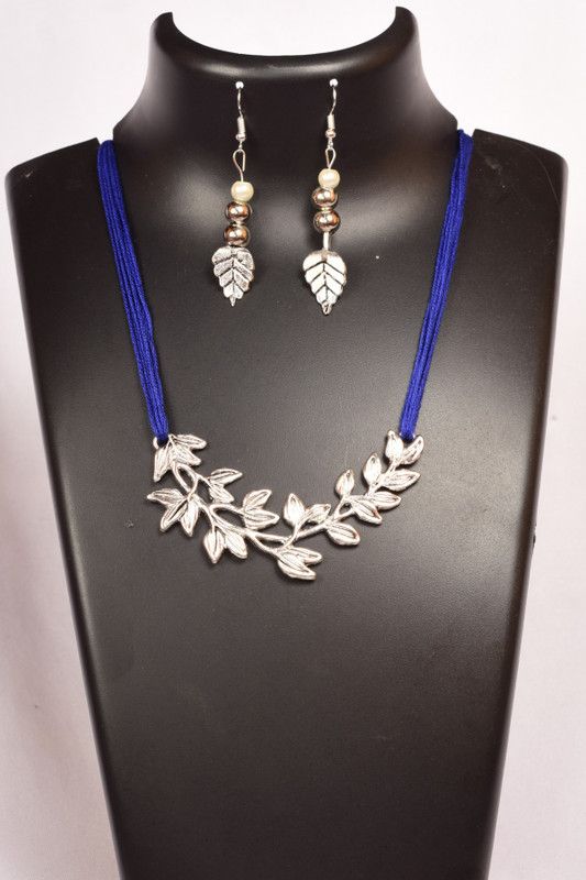 Fabric Jewel Set  (Blue, White)