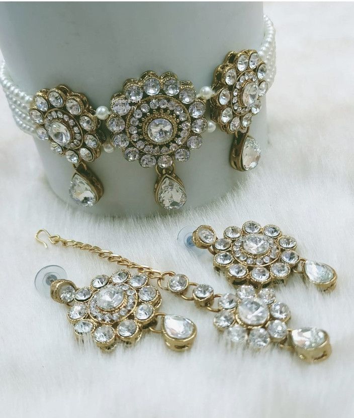 Stone, Glass, Alloy Gold-plated Gold, White Jewel Set  (Pack of 1)