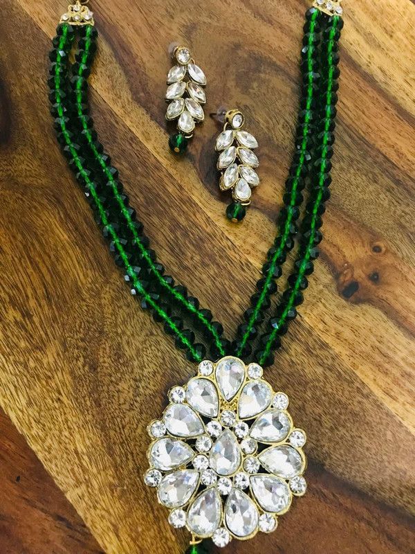 Plastic Jewel Set  (Green)