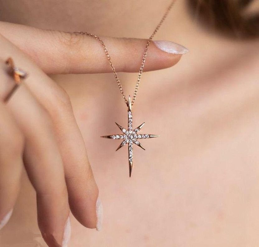 Fancy Designer Women's gold Plated Pendant with Chain Gold-plated Alloy Locket