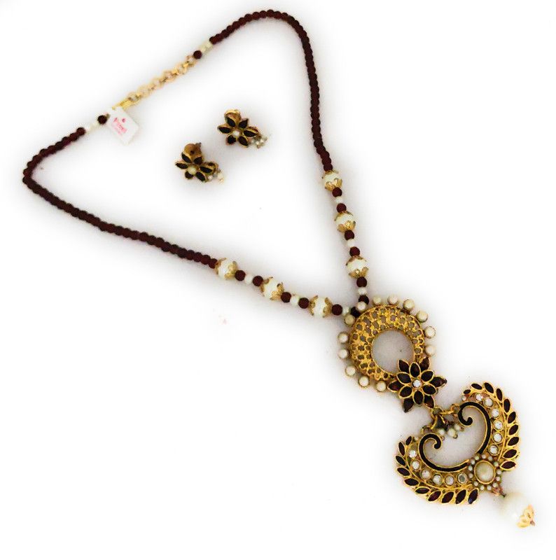 Metal, Glass, Plastic Gold-plated White, Black Jewel Set  (Pack of 1)