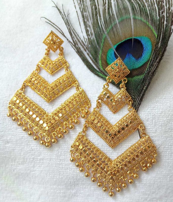 Gold plated Very Beautiful Long Earrings set Alloy Plug Earring