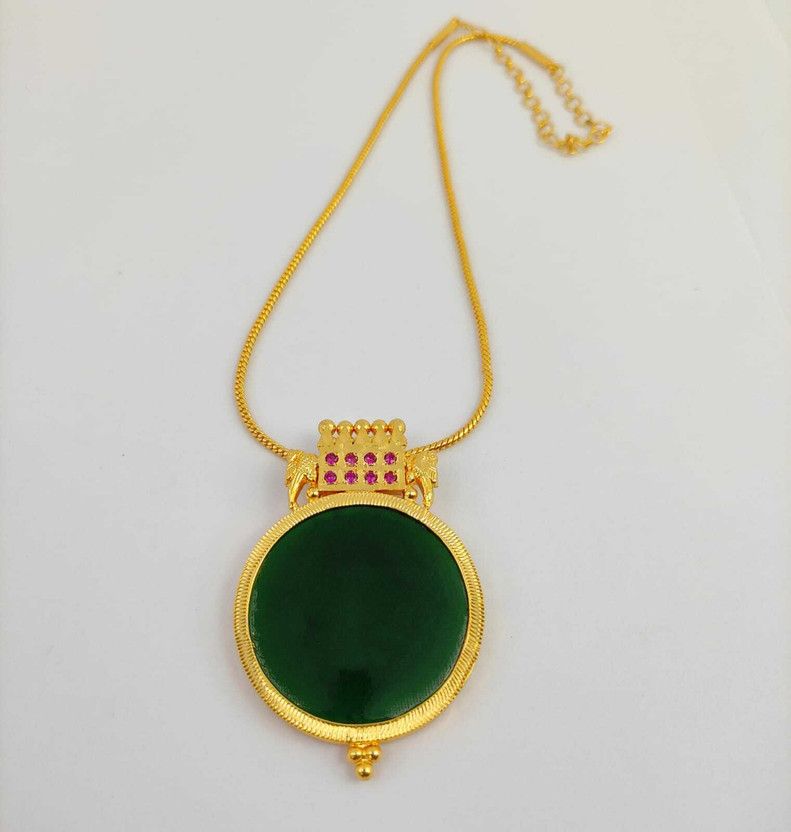 palakka round green pendent Gold-plated Copper