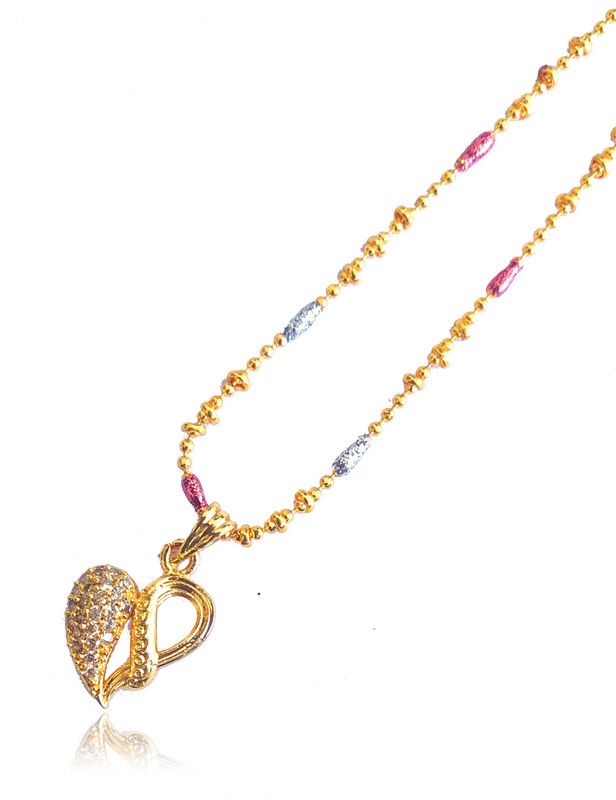 All New American Diamond(AD) Heart Shape Gold Plated Designer Most Trendy And Beautiful 5 Star Leaf Pendant With Gold Plated Chain Gold-plated Zircon Alloy, Brass Locket Set