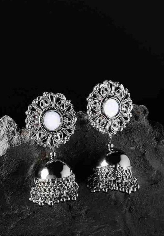 Beautiful Flower shape Earrings For Women & Girls Alloy Drops & Danglers