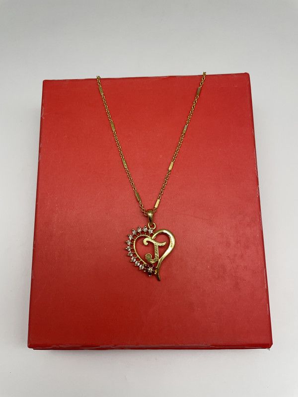 Excellent Finished Valentine's Pink Flower Heart Initial "J" Letter Gold-plated Latest Style Design New Model Cubic Zirconia Alloy Pendant And Mangalsutras Gold-plated Diamond Brass Locket Set