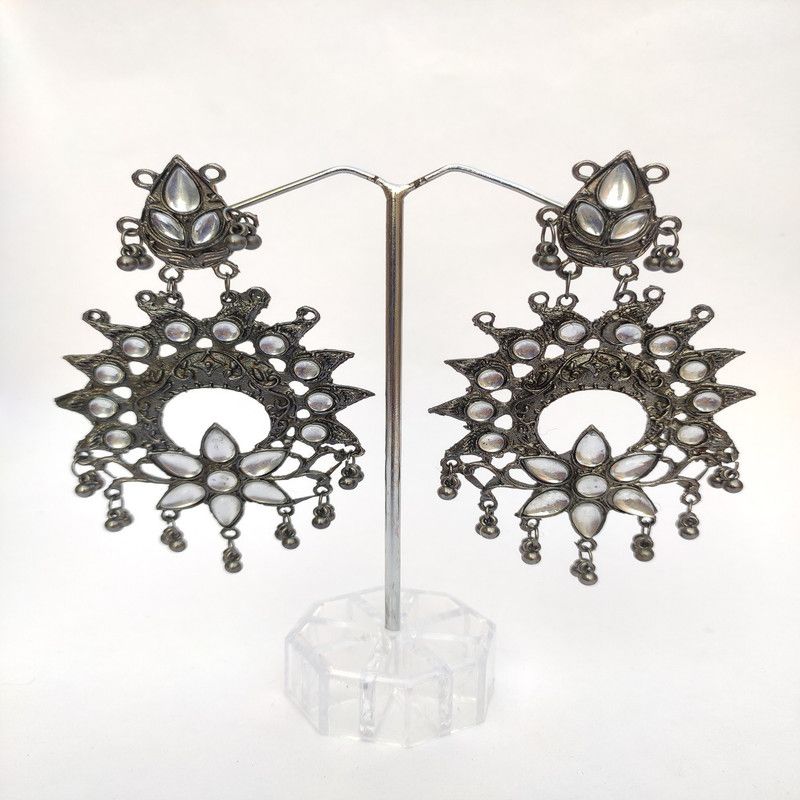 Leaf style Aquamarine Metal Jhumki Earring