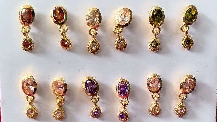 ad stone ( tops ) air rings Diamond Brass Earring Set