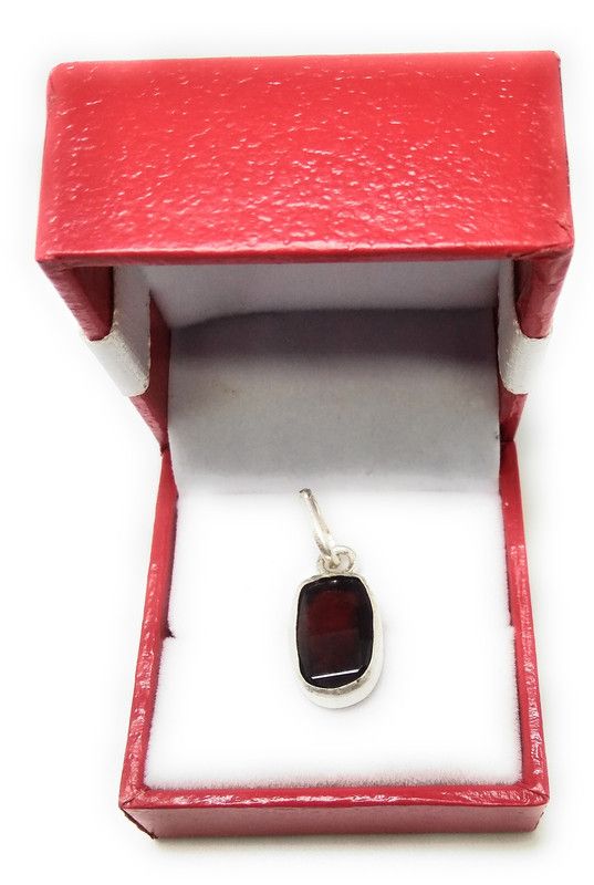 Hessonite Locket (Gomed) 10 Ratti Silver Coral Silver Locket