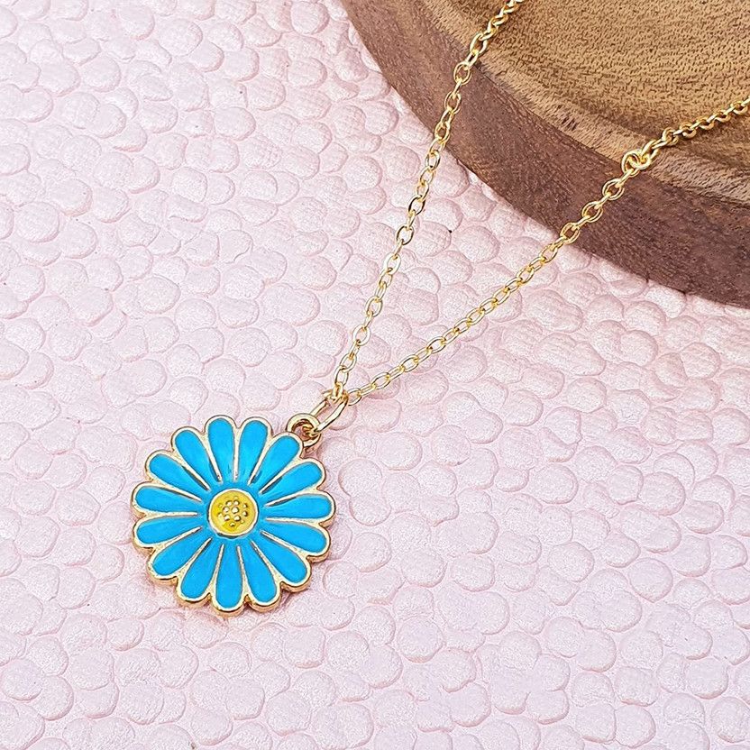 Blue Daisy Charm Pendant Necklace Chain for Women and Girls Gold-plated Plated Alloy Necklace
