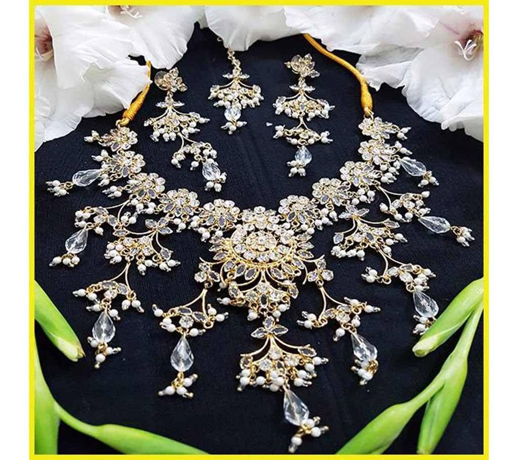 Crystal stone setting jewellery set