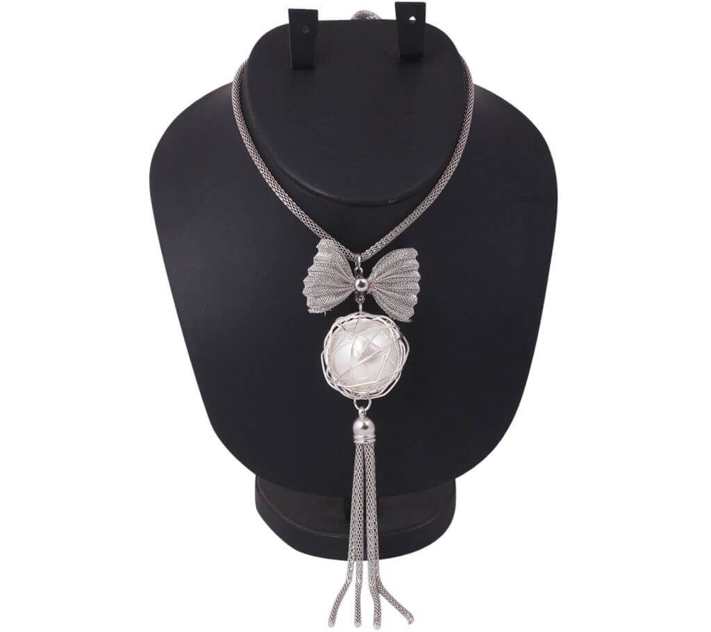 Silver plated necklace 