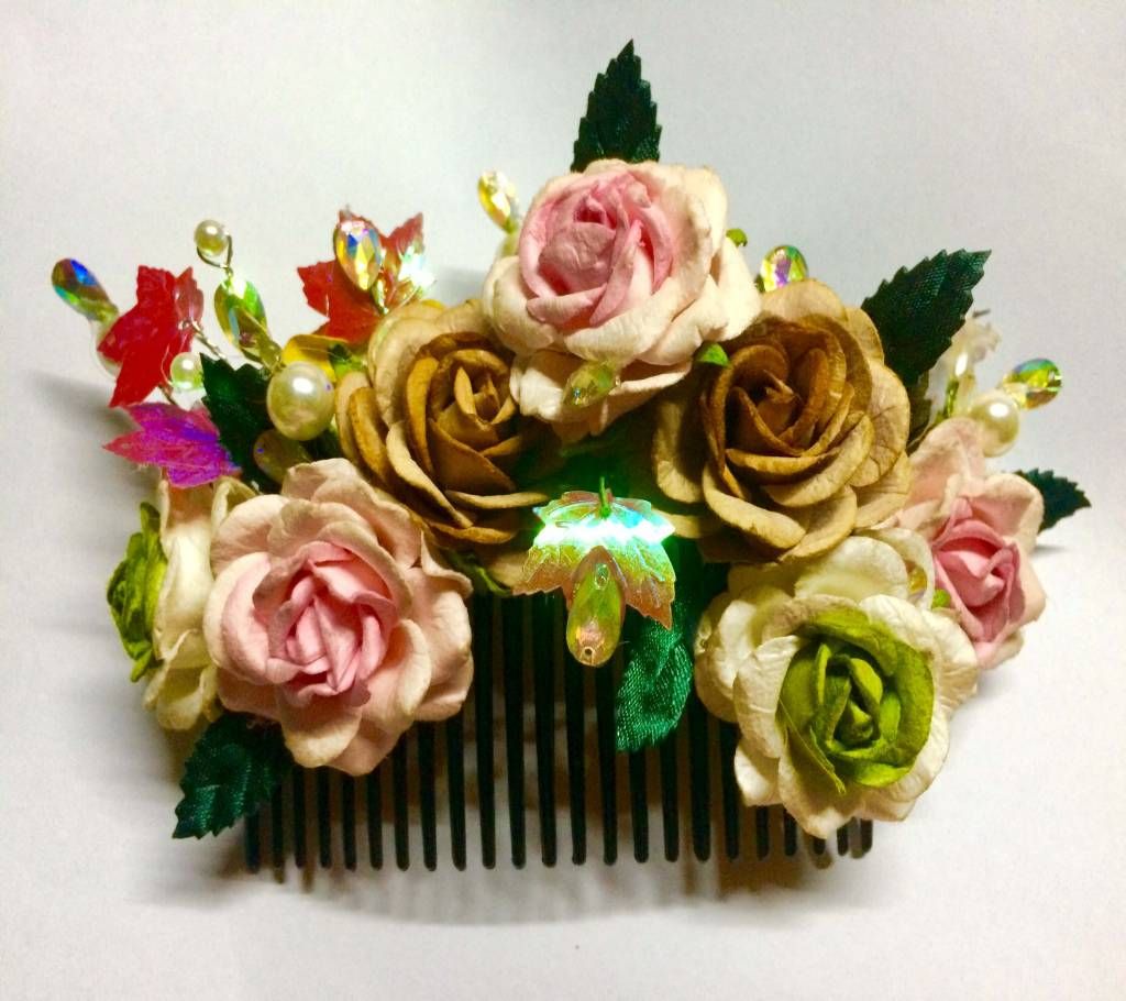 Ornate Hair Comb Accessory