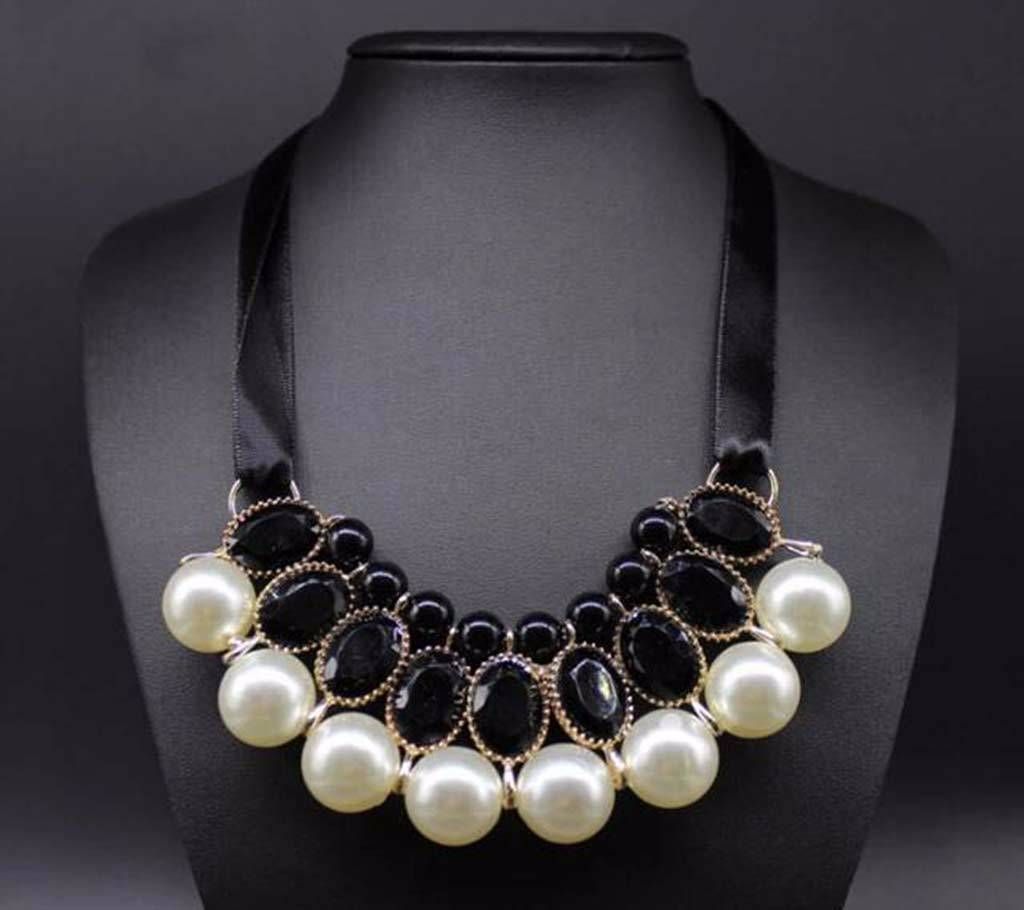 Artificial Pearl Necklace 