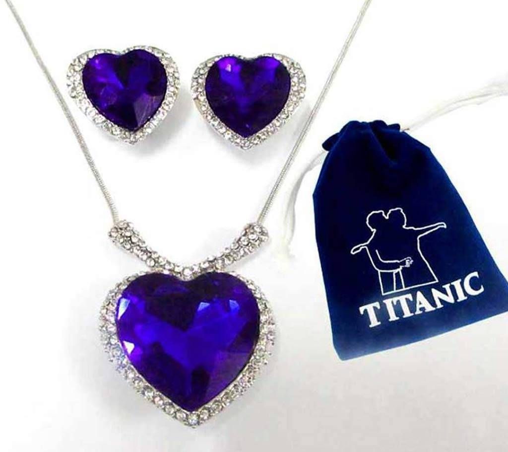 Titanic heart shape locket with earrings 
