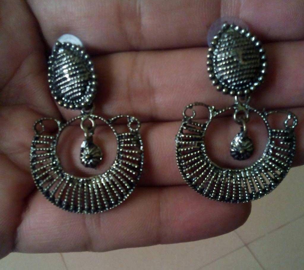 Vintage Earrings 
