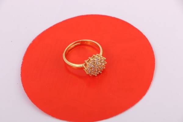ladies rainstong seting gold plated finger ring