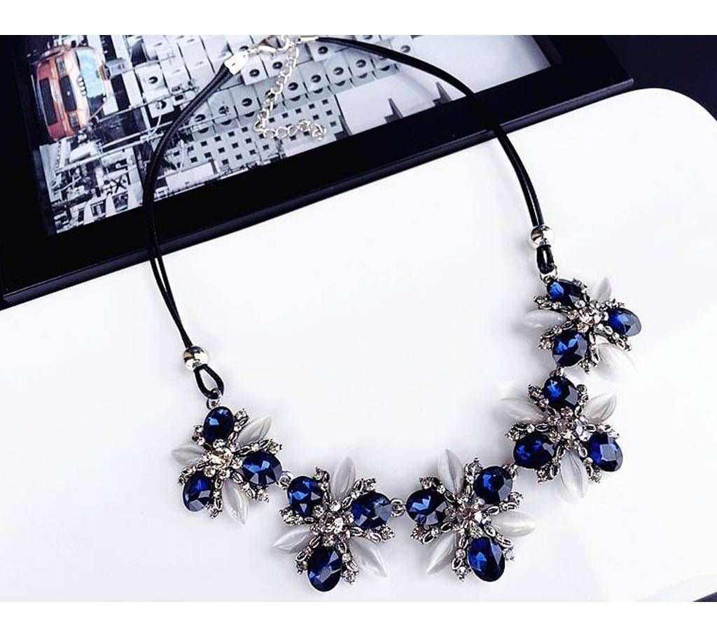 Blue stone setting necklace 
