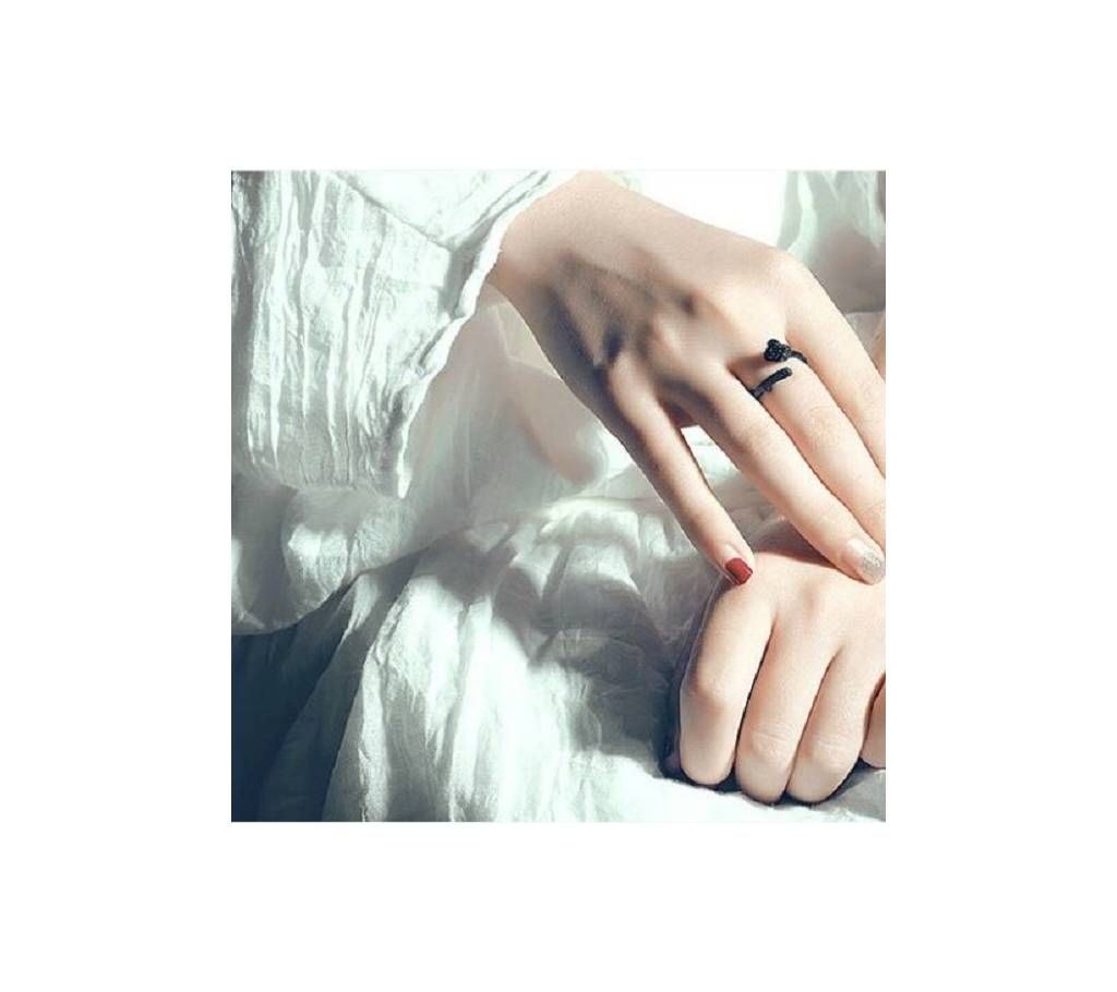 THE FALLEN ROSE  Ring