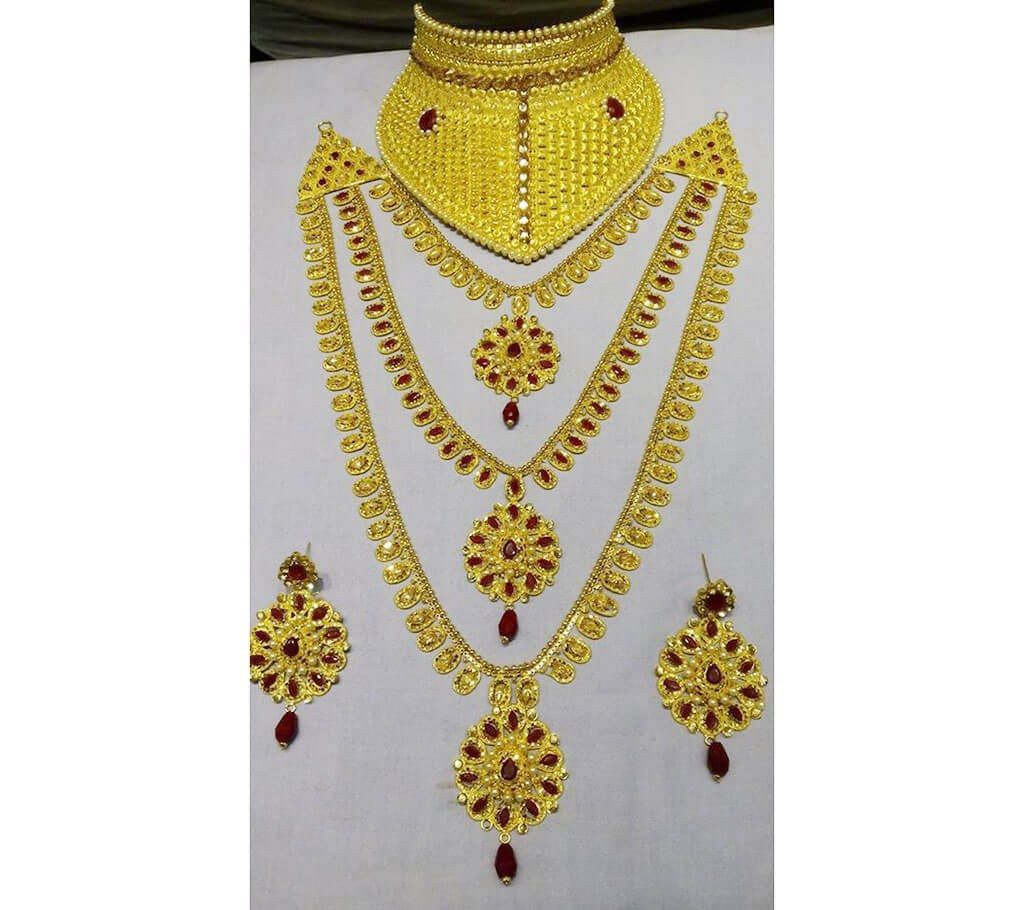 Gold plated jewellery set
