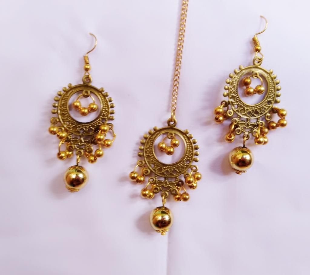 antique pearl earring and tikli set 