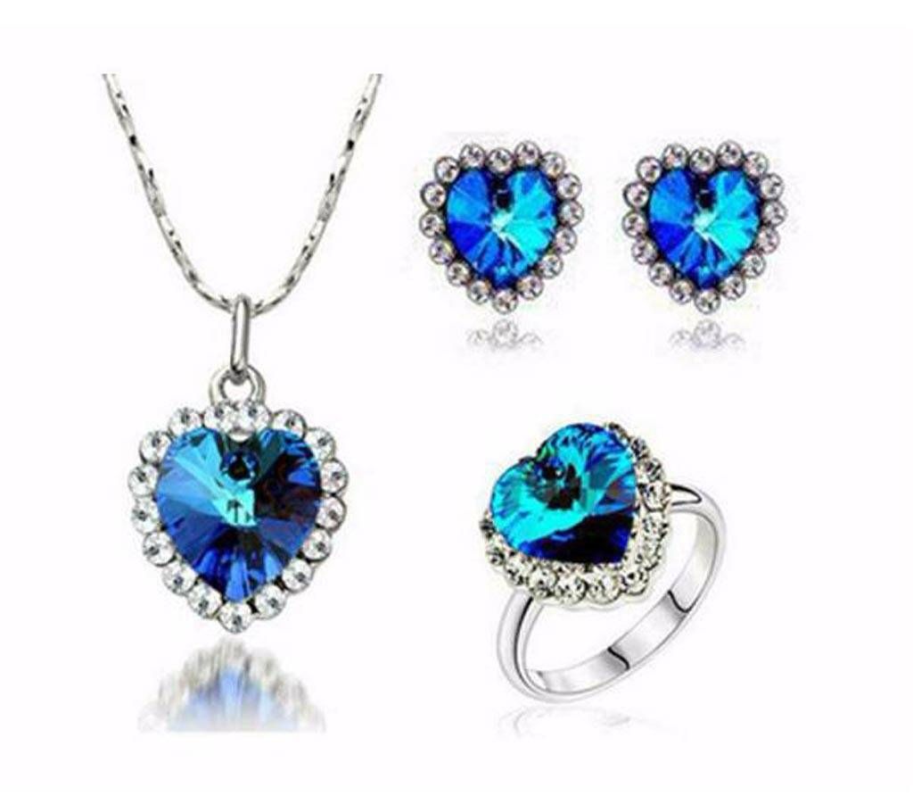 Titanic Heart of Ocean jewellery set