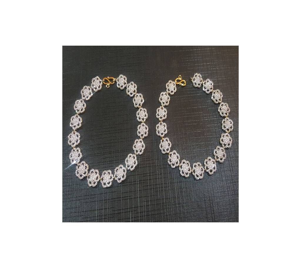 Material: Diamond Cut Set