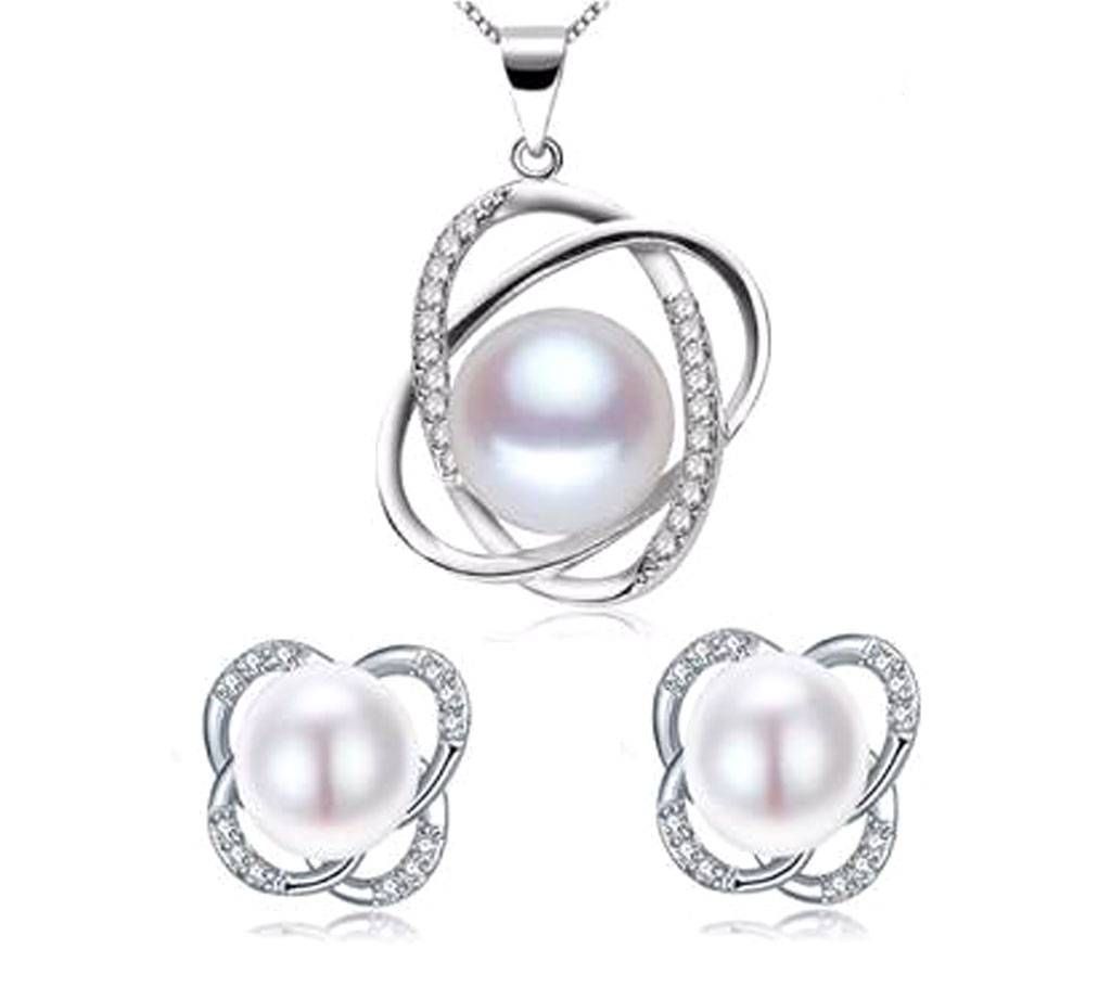 Natural Pearl Pendant with Earrings