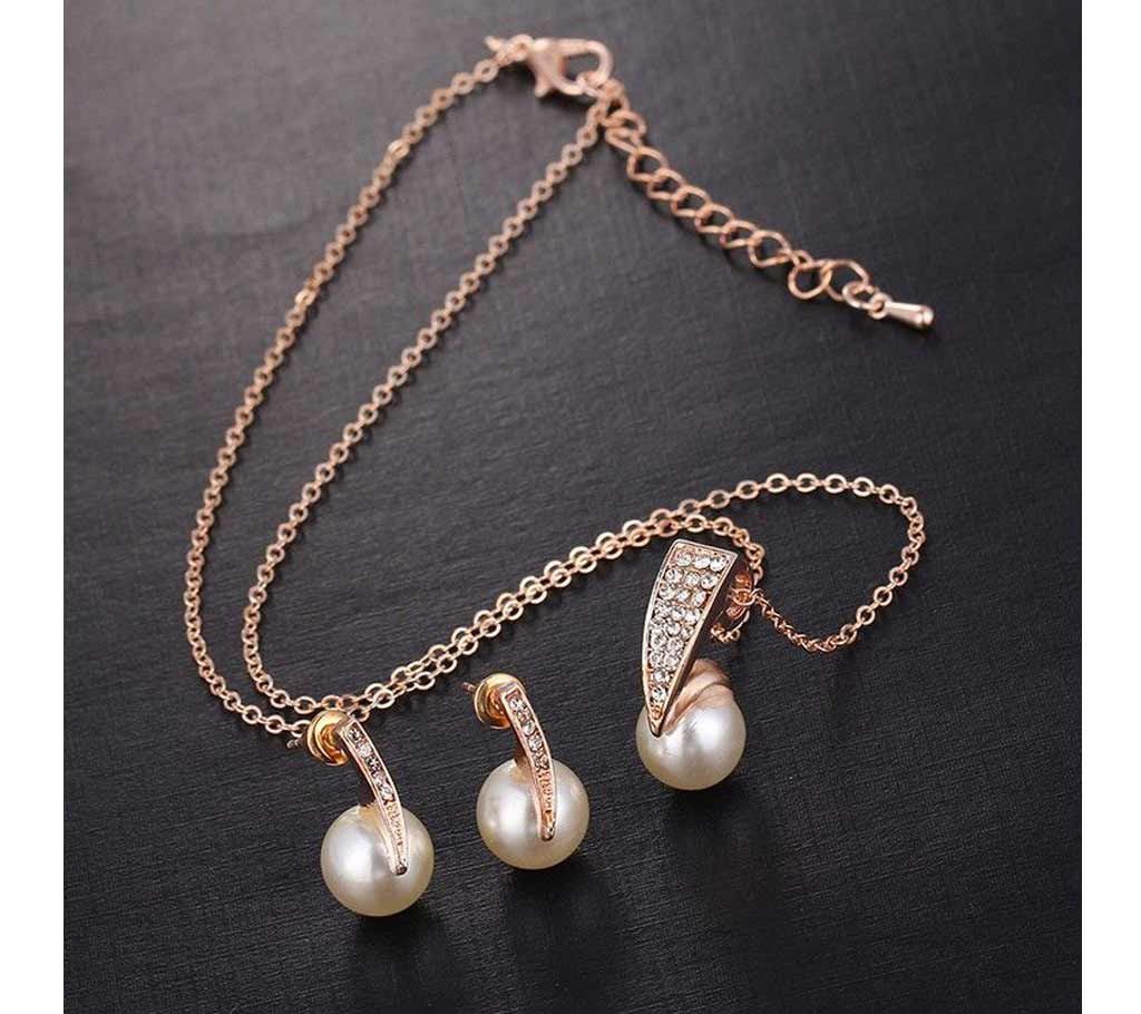 Artificial pearl setting pendant set