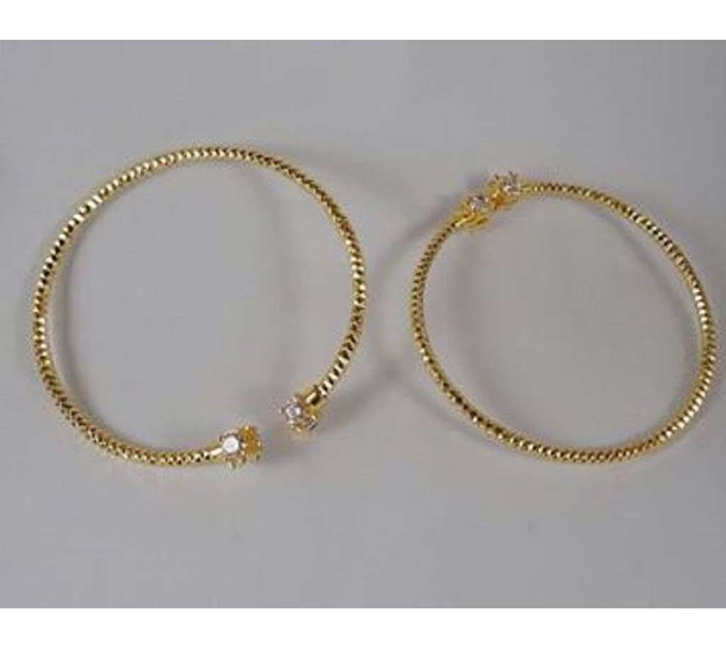 Gold plated bracelet(1 pair)