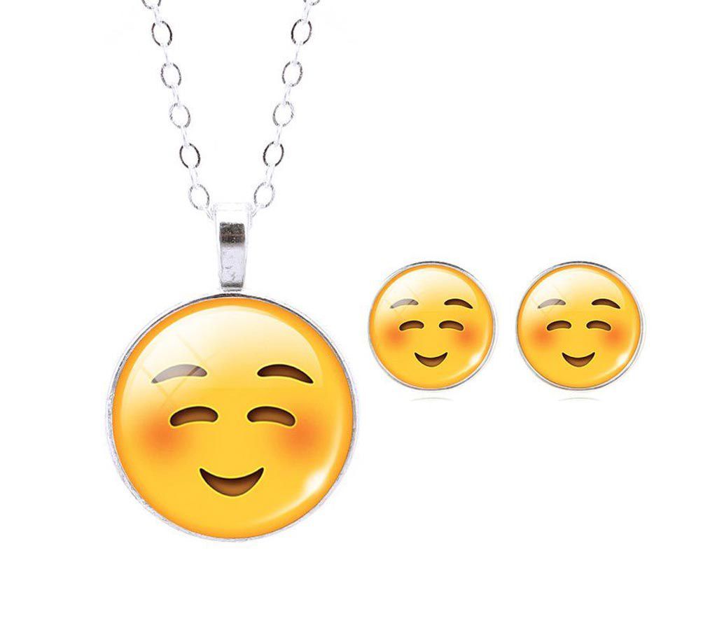 Smile Emoticon Stud Earrings & Pendant